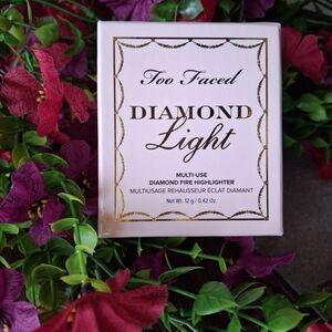 Too Faced Diamond Light Highlighter - Pale Pink & Gold Accents